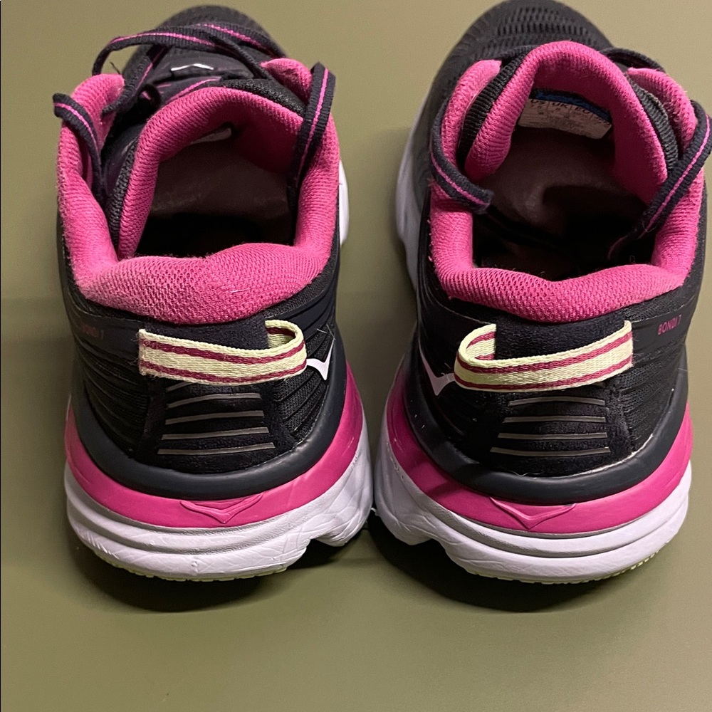 Hoka Women's Bondi 7 Athletic Shoes, 7.5M - Picture 6 of 10